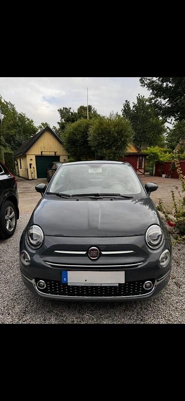 Grå Begagnad 2017 Fiat 500 Halvkombi | 95 000 kr (Marknadspris) - Bild 1/4