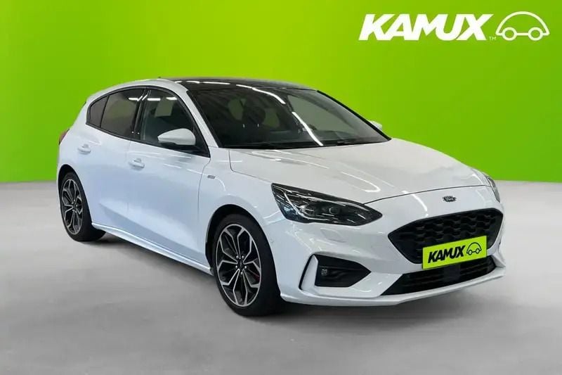 Vit Begagnad 2019 Ford Focus ST-Line X Halvkombi | 158 800 kr (Marknadspris) - Bild 1/4