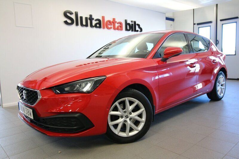 Röd Begagnad 2021 Seat Leon Style Halvkombi | 169 900 kr - Bild 1/4