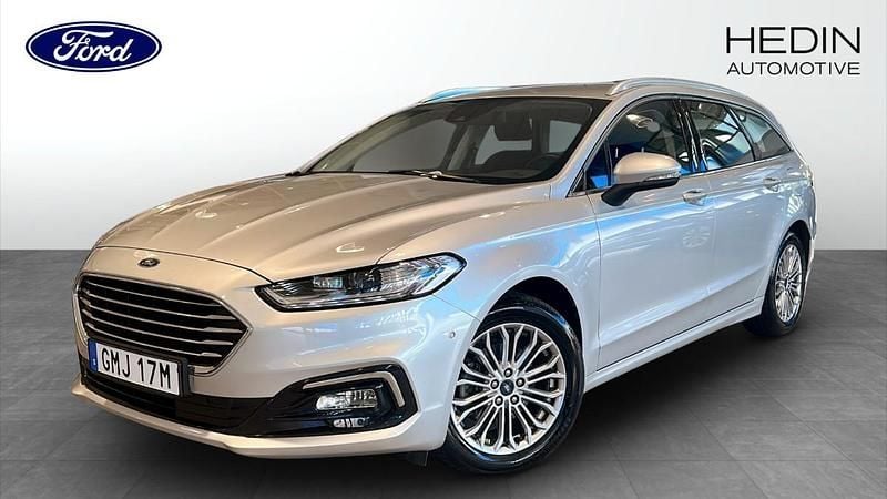 Grå (silver) Begagnad 2021 Ford Mondeo Titanium Kombi | 229 900 kr (Marknadspris) - Bild 1/4