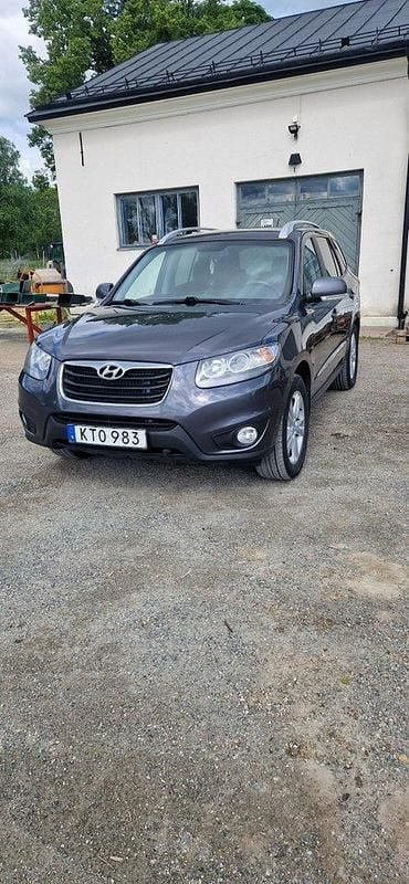 Grå Begagnad 2010 Hyundai Santa Fe SUV | 50 000 kr (Bra pris) - Bild 1/4