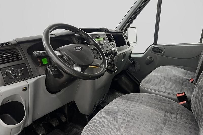 Begagnad Ford Transit 125 HK (91 kW) 2013
