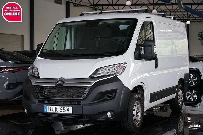 Vit Begagnad 2023 Citroën Jumper Minibuss | 269 500 kr (Lite dyr) - Bild 1/4