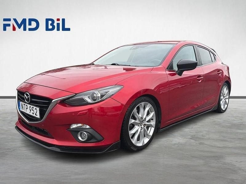 Begagnad Mazda 3 Inclusive 150 HK (110 kW) 2015 Röd
