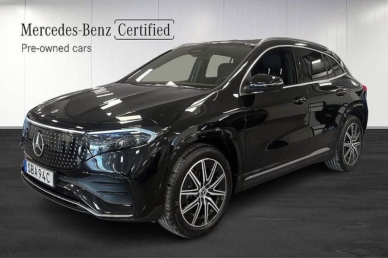 Svart Begagnad 2025 Mercedes EQA300 AMG SUV | 479 000 kr (Bra pris) - Bild 1/4