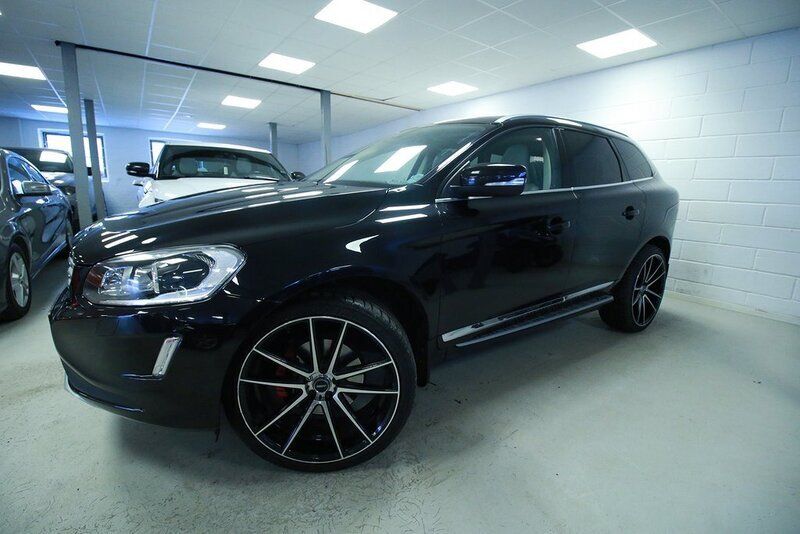 Begagnad Volvo XC60 Summum 181 HK (133 kW) 2014 Svart SUV
