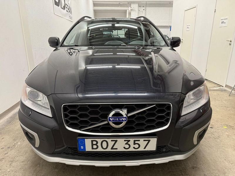 Begagnad Volvo XC70 Momentum 181 HK (133 kW) 2014 Svart (svart metallic) SUV