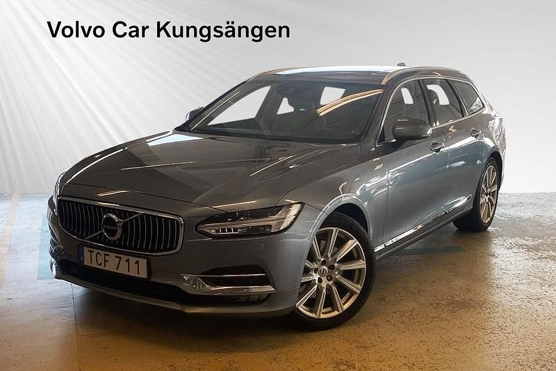 Blå Begagnad 2016 Volvo V90 Inscription Kombi | 274 900 kr (Marknadspris) - Bild 1/4