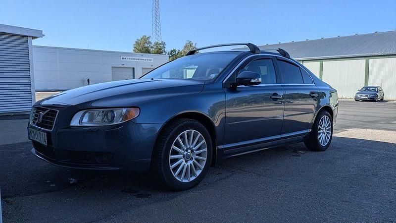 Blå Begagnad 2007 Volvo S80 Summum Sedan | 75 000 kr (Marknadspris) - Bild 1/4