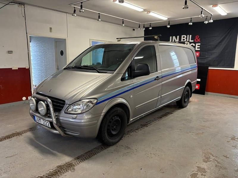 Begagnad Mercedes Vito 150 HK (110 kW) 2009 Silver