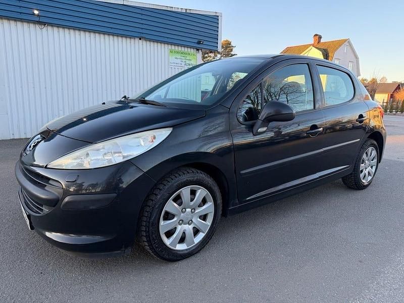 Begagnad Peugeot 207 95 HK (69 kW) 2009 Svart