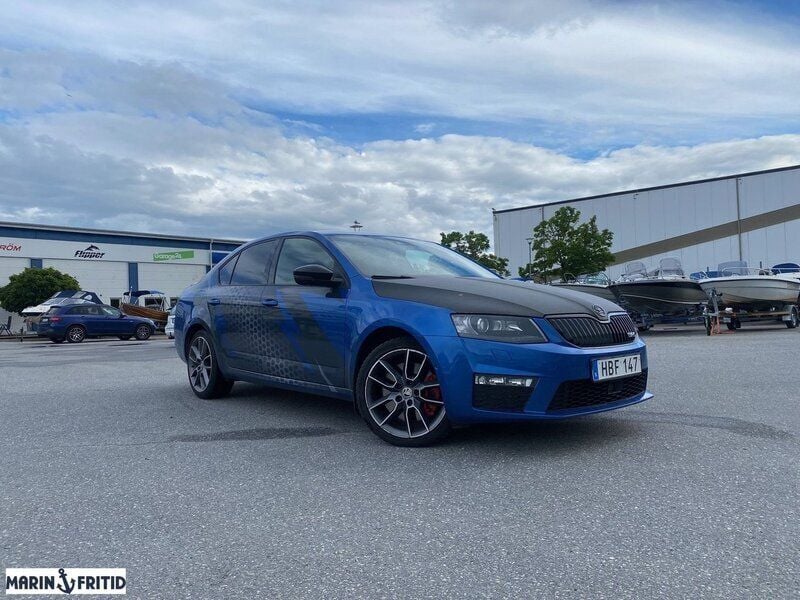 Blå Begagnad 2014 Skoda Octavia RS Sedan | 129 900 kr (Bra pris) - Bild 1/4