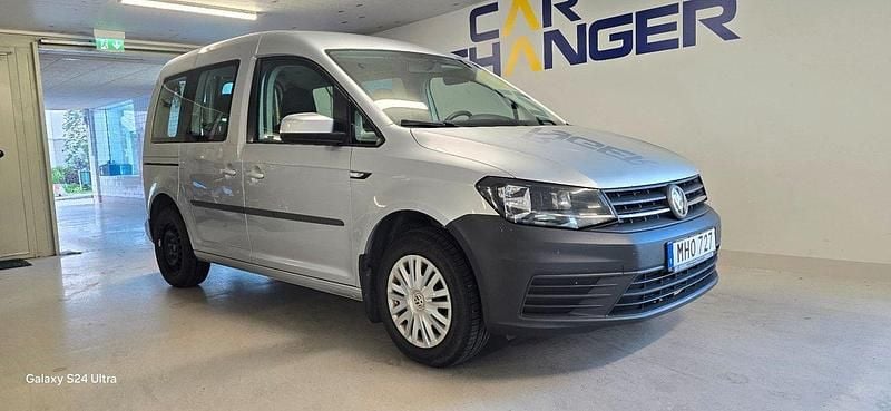 Silver Begagnad 2016 VW Caddy Life Minibuss | 139 900 kr (Dyr) - Bild 1/4