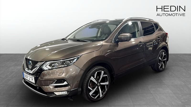 Brun (brown) Begagnad 2019 Nissan Qashqai Tekna SUV | 179 900 kr (Marknadspris) - Bild 1/4
