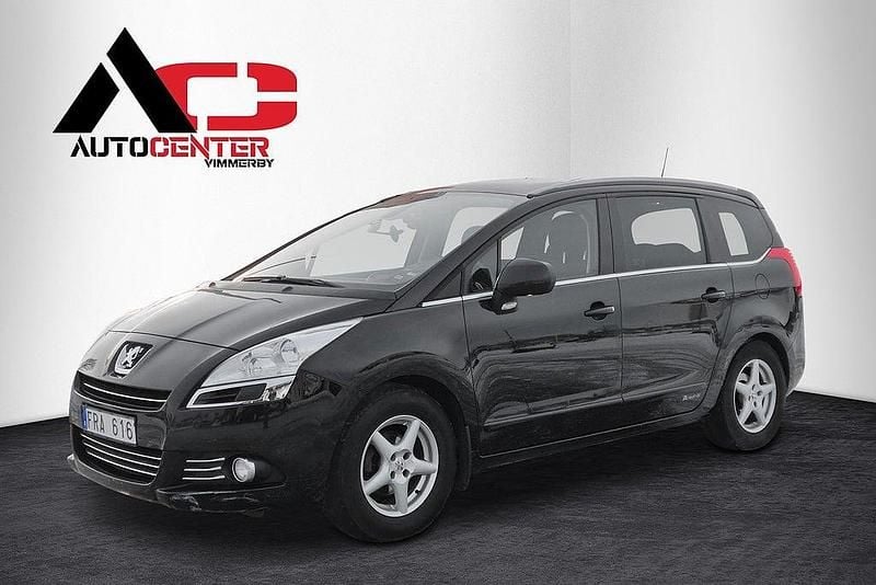 Svart Begagnad 2010 Peugeot 5008 Minibuss | 74 600 kr (Lite dyr) - Bild 1/4