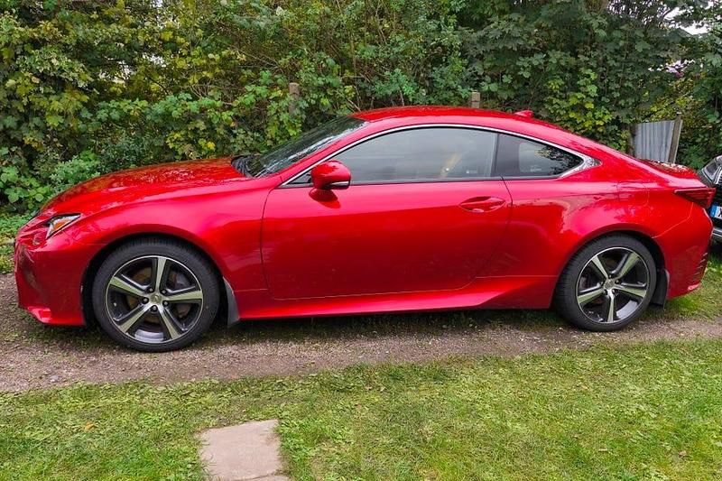 Begagnad Lexus RC300h 2017 Sportkupé
