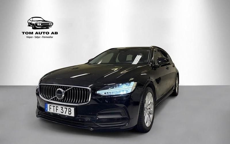 Svart Begagnad 2022 Volvo V90 Momentum Kombi | 170 000 kr (Dyr) - Bild 1/4