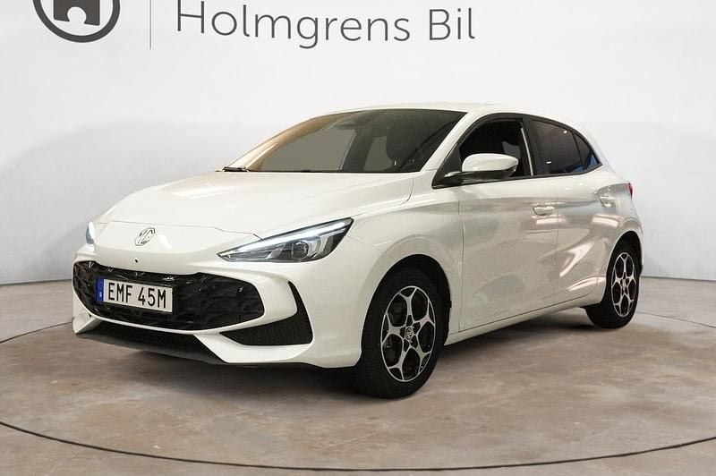 Begagnad MG MG3 Luxury 180 HK (132 kW) 2024 Vit Halvkombi
