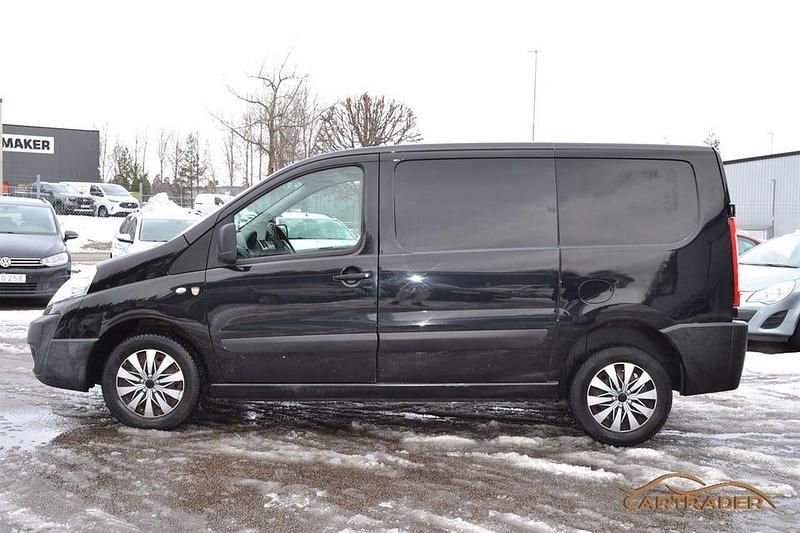 Begagnad Fiat Scudo S 128 HK (94 kW) 2014 Svart Van