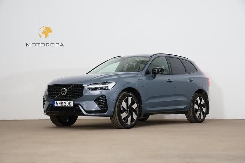 Begagnad Volvo XC60 Plus 253 HK (186 kW) 2024 Grå SUV