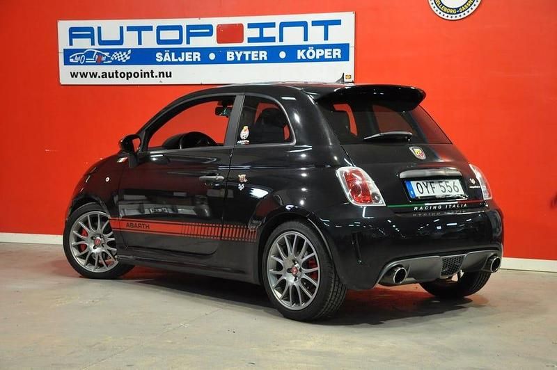 Begagnad Abarth 595 Competizione 180 HK (132 kW) 2016 Svart Halvkombi