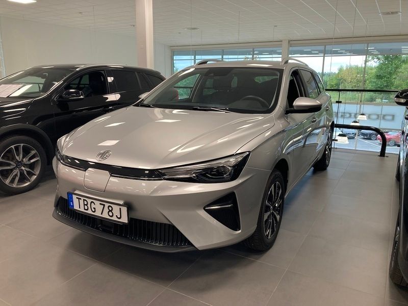 Grå Begagnad 2022 MG MG5 EV Comfort Kombi | 299 900 kr - Bild 1/4