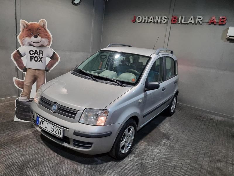 Silver Begagnad 2004 Fiat Panda Dynamic Halvkombi | 23 900 kr - Bild 1/4