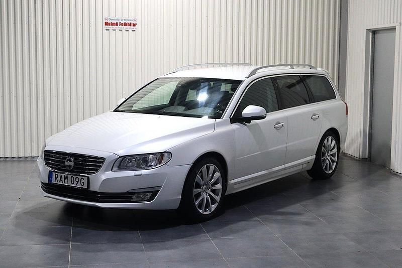 Vit Begagnad 2014 Volvo V70 Inscription Kombi | 79 900 kr (Marknadspris) - Bild 1/4