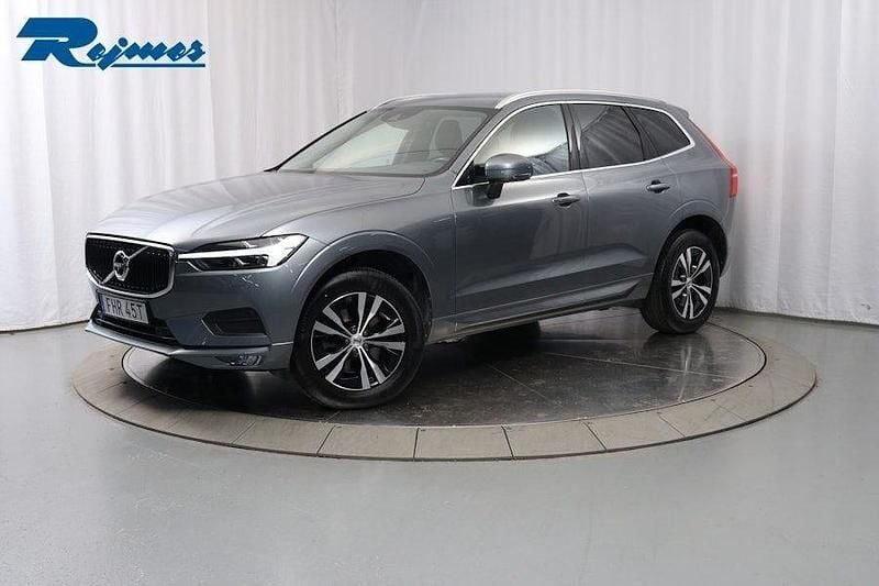 Grå Begagnad 2021 Volvo XC60 Momentum SUV | 389 900 kr (Bra pris) - Bild 1/4