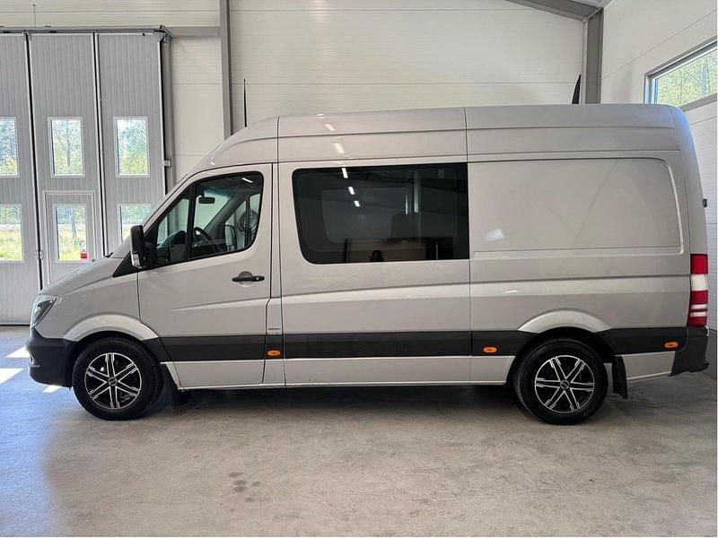 Silver Begagnad 2015 Mercedes Sprinter Van | 220 000 kr (Lite dyr) - Bild 1/4