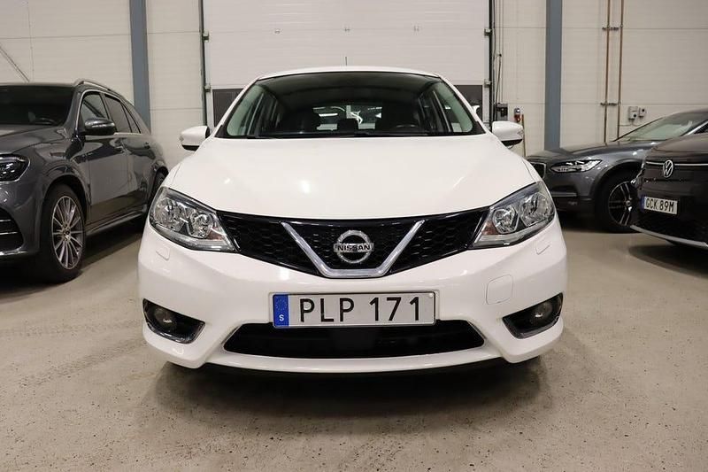 Begagnad Nissan Pulsar 116 HK (85 kW) 2016 Vit Halvkombi