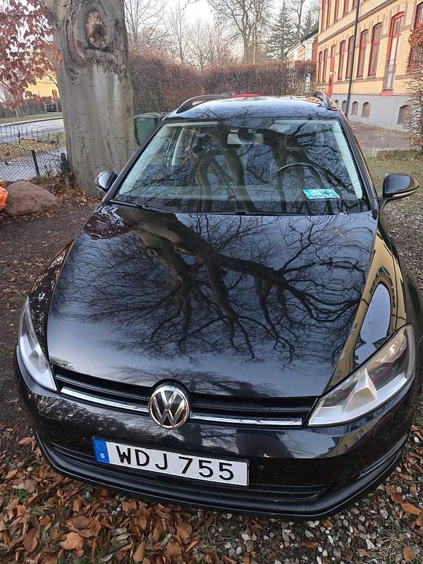 Begagnad VW Golf VII 105 HK (77 kW) 2015