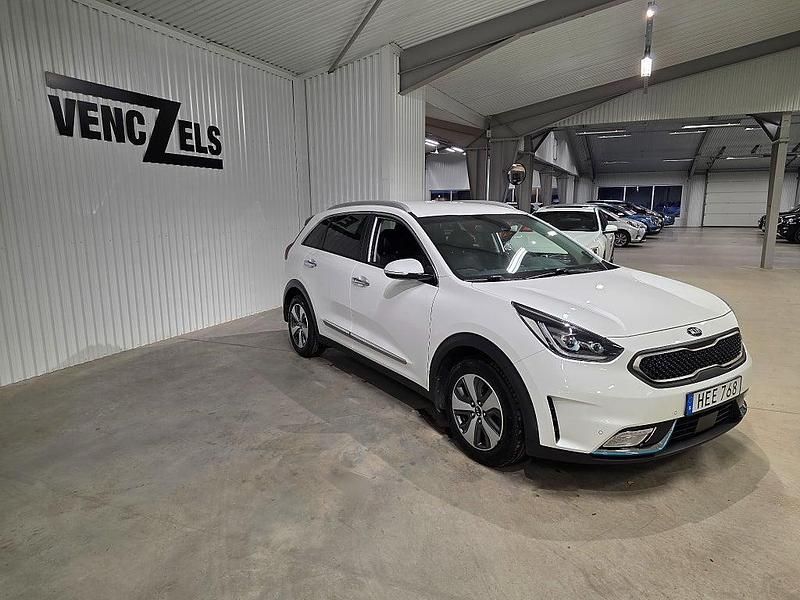 Begagnad Kia Niro Advance 141 HK (103 kW) 2018 Vit SUV