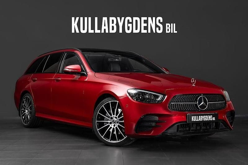 Begagnad Mercedes E220 AMG 194 HK (142 kW) 2021 Hyacintröd metallic Kombi