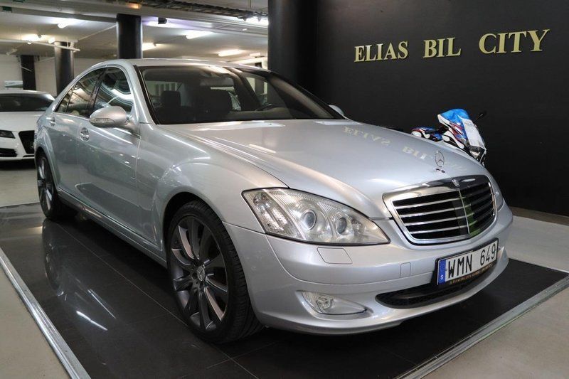 Silver Begagnad 2008 Mercedes S320 Night Sedan | 139 900 kr - Bild 1/4