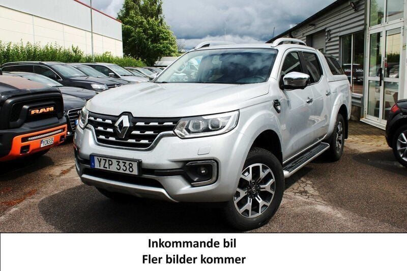 Grå Begagnad 2018 Renault Alaskan Pickup | 238 900 kr (Marknadspris) - Bild 1/2