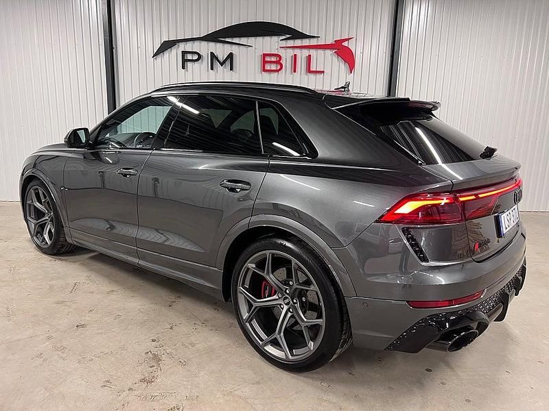 Begagnad Audi RS Q8 Performance 2025 Grå SUV