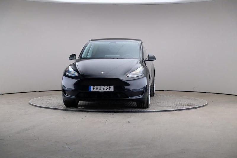 Begagnad Tesla Model Y 378 kW (514 HK) 2024 Svart (solid) SUV