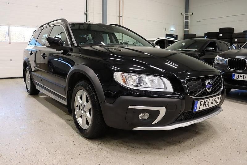 Begagnad Volvo XC70 Summum 181 HK (133 kW) 2014 Svart Kombi