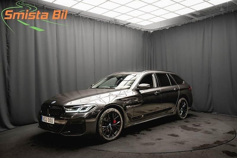 Begagnad BMW 530 M Sport 292 HK (214 kW) 2023 Grå