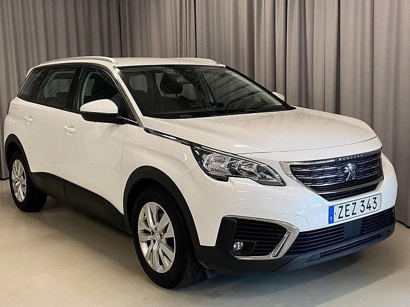 Vit Begagnad 2018 Peugeot 5008 Minibuss | 179 900 kr (Bra pris) - Bild 1/3