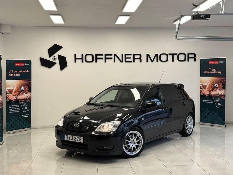 Svart Begagnad 2002 Toyota Corolla Halvkombi | 39 000 kr (Lite dyr) - Bild 1/4