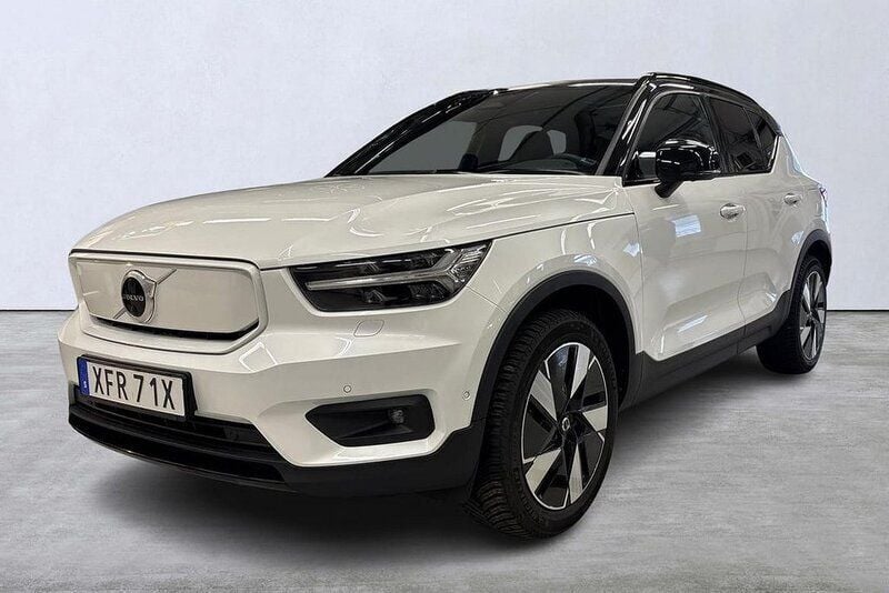 Vit Begagnad 2022 Volvo XC40 Pro SUV | 319 000 kr - Bild 1/4