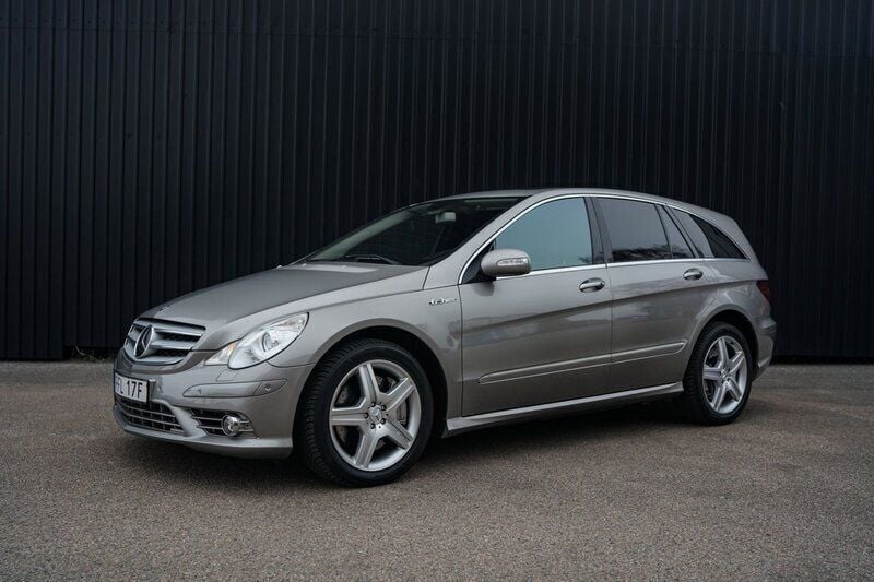 Silver Begagnad 2006 Mercedes R63 AMG AMG Minibuss | 319 900 kr - Bild 1/4
