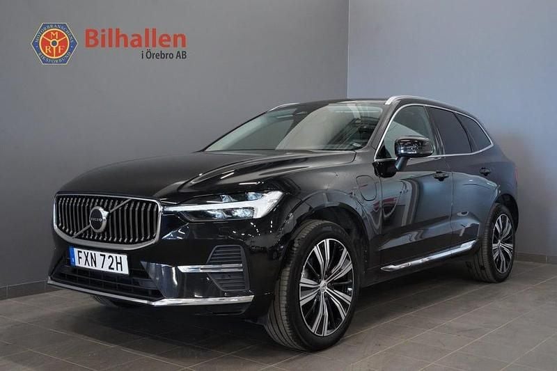 Begagnad Volvo XC60 Core 350 HK (257 kW) 2023 Svart SUV