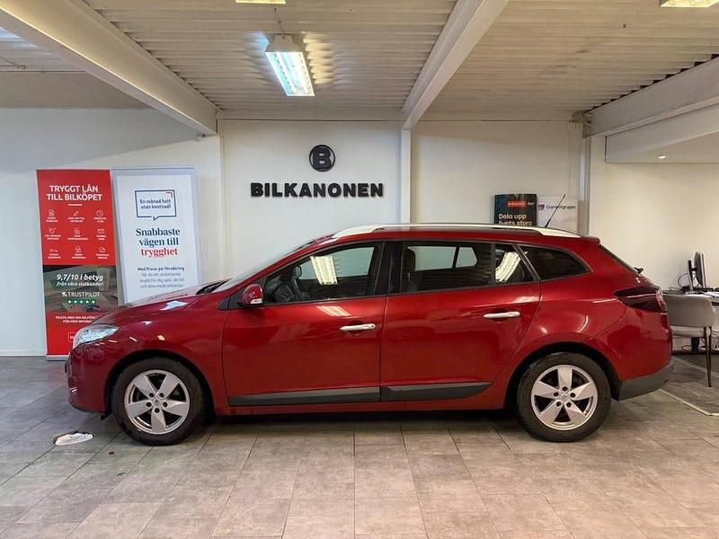 Röd Begagnad 2012 Renault Mégane GrandTour Kombi | 69 900 kr (Marknadspris) - Bild 1/4