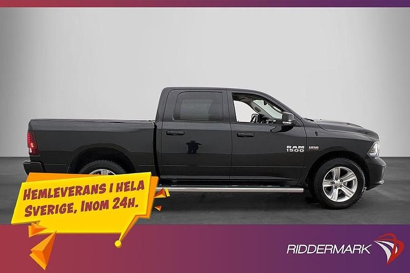 Begagnad RAM 1500 2018 Svart Pickup