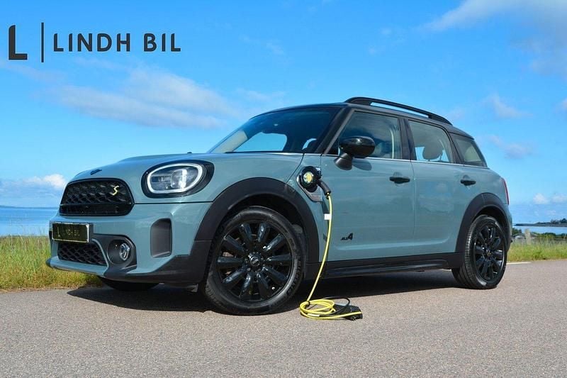 Grön Begagnad 2022 Mini Cooper Countryman SUV | 334 900 kr (Marknadspris) - Bild 1/4