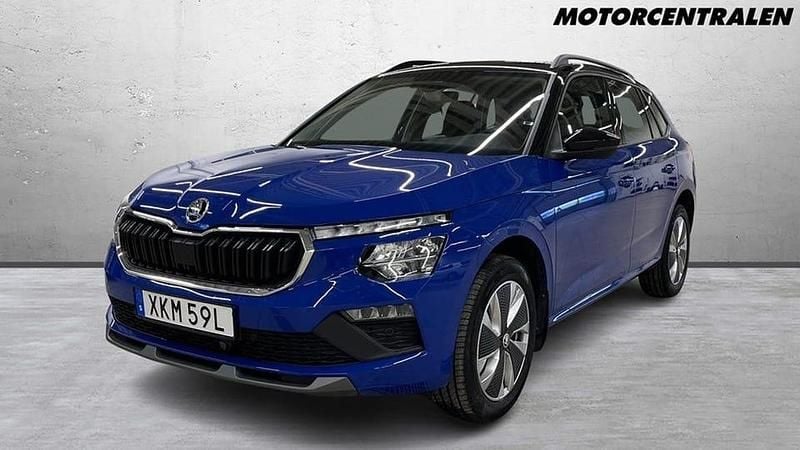 Blå Begagnad 2024 Skoda Kamiq Selection SUV | 259 000 kr (Marknadspris) - Bild 1/2