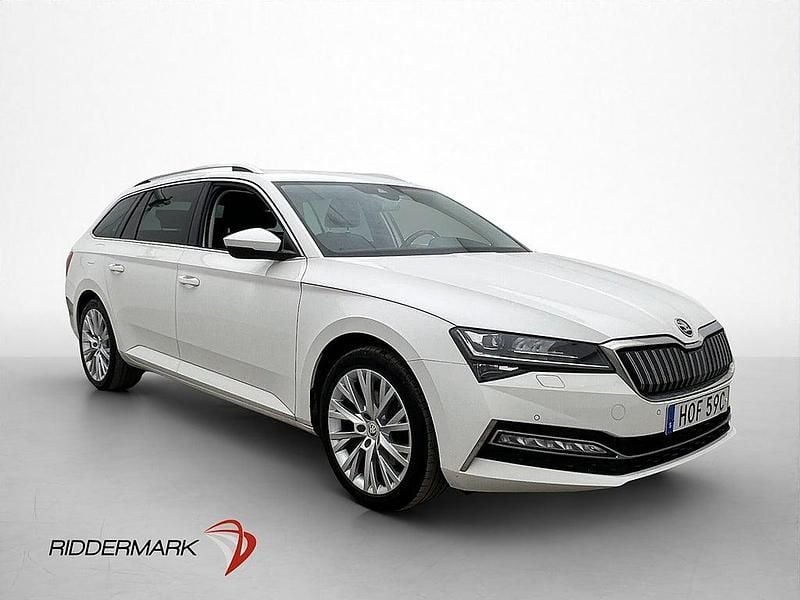 Begagnad Skoda Superb Business Line 156 HK (114 kW) 2020 Vit Kombi